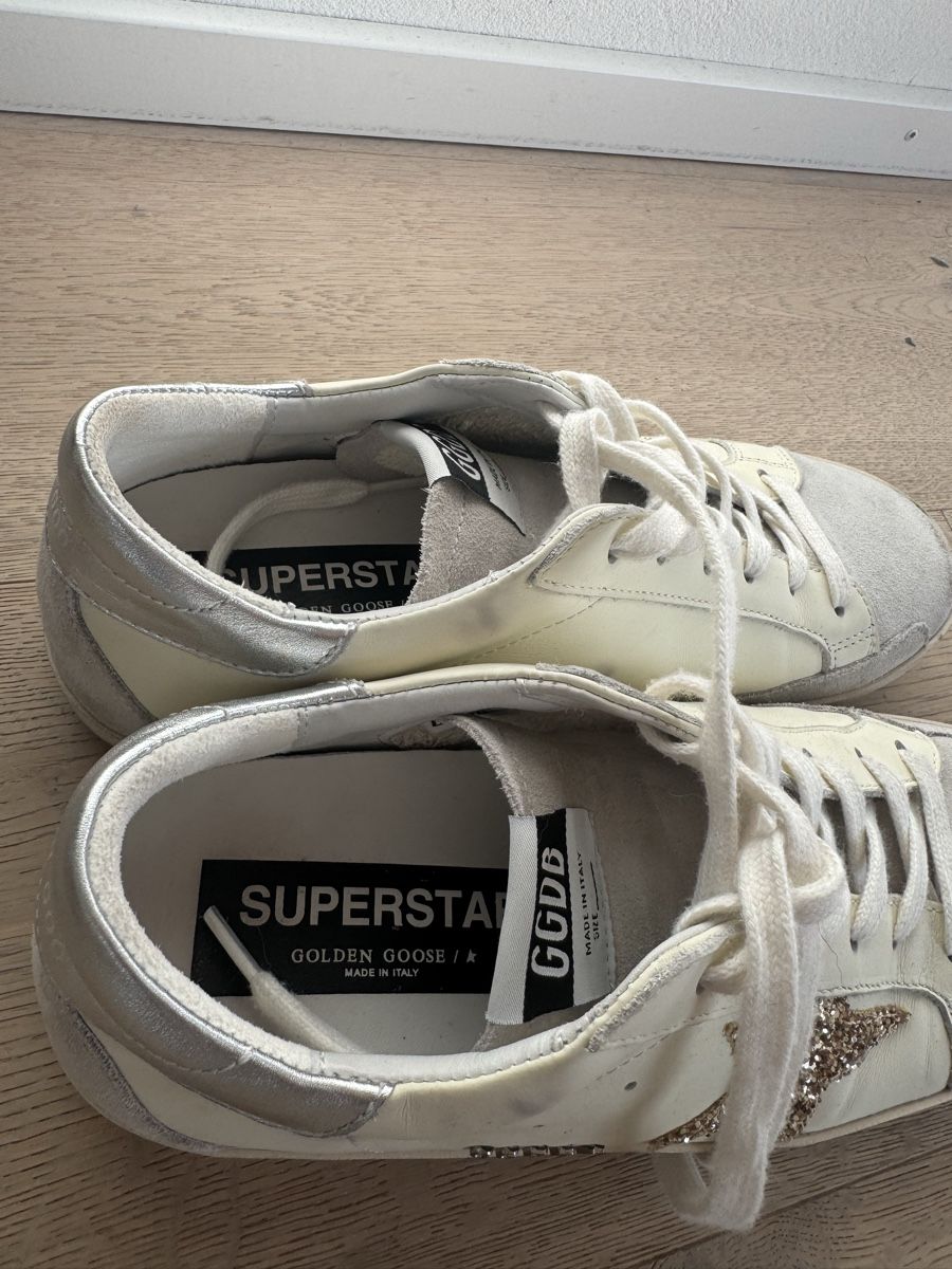 Damenschuhe: Weisse sneakers mit Stern – Neu (gemäss Beschreibung) aus Winterthur von ali_t7d6 3
