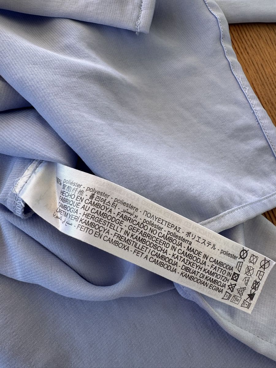 Zara Camicette: Zara Satin Hemdbluse Gr. S in hellblau – Usato da Altendorf venduto da PiaLang 3