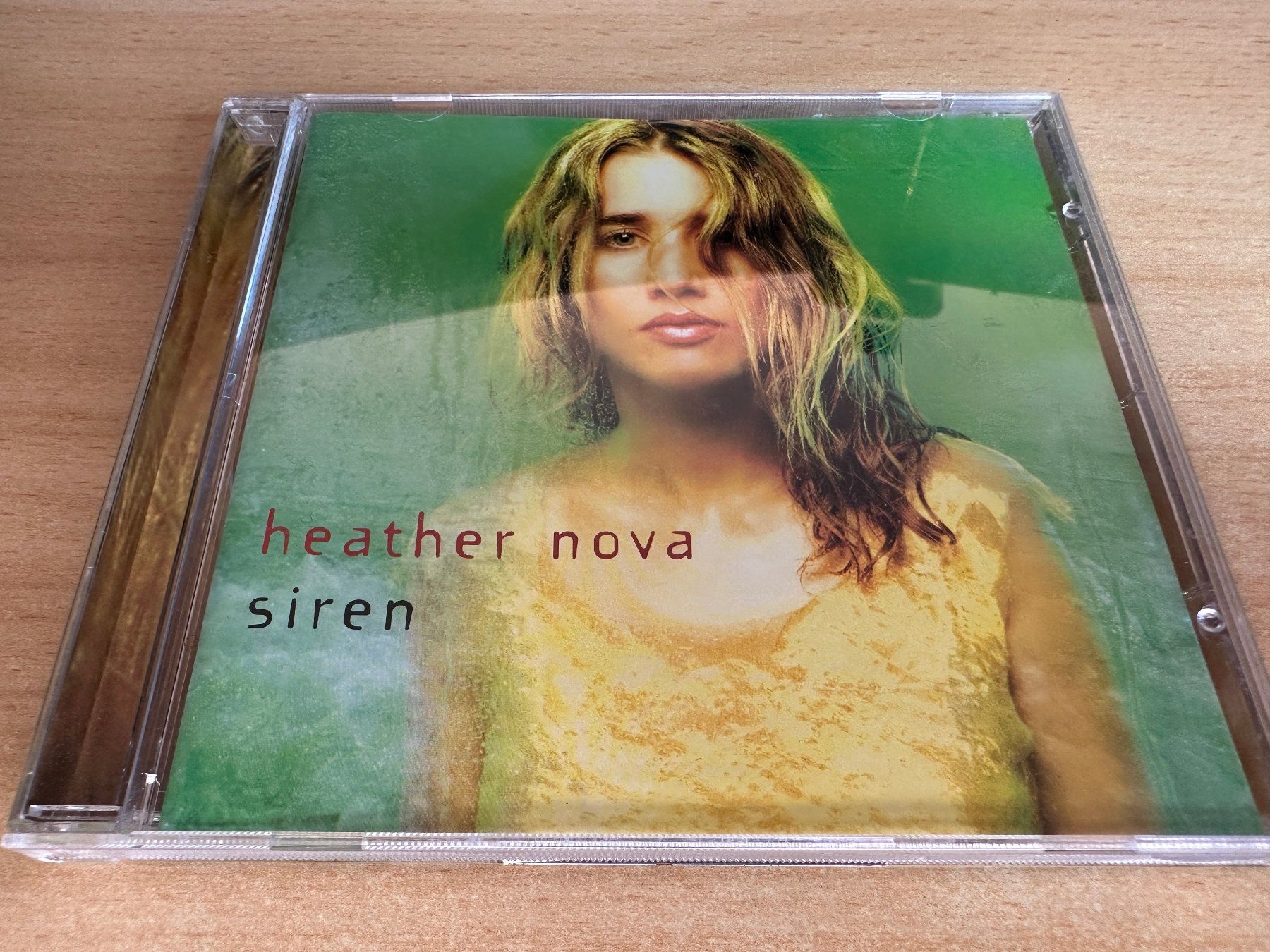 CD: E2 Heather Nova – Siren – Usato da Rikon im Tösstal venduto da Alpenmutz