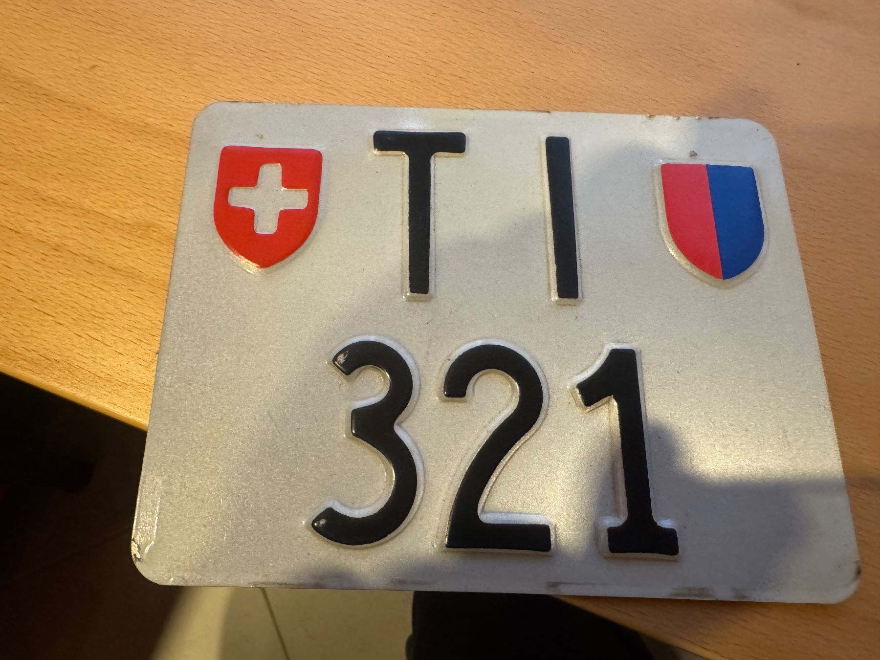 Insegne: Cedo targa moto – Usato da Broglio venduto da lory00