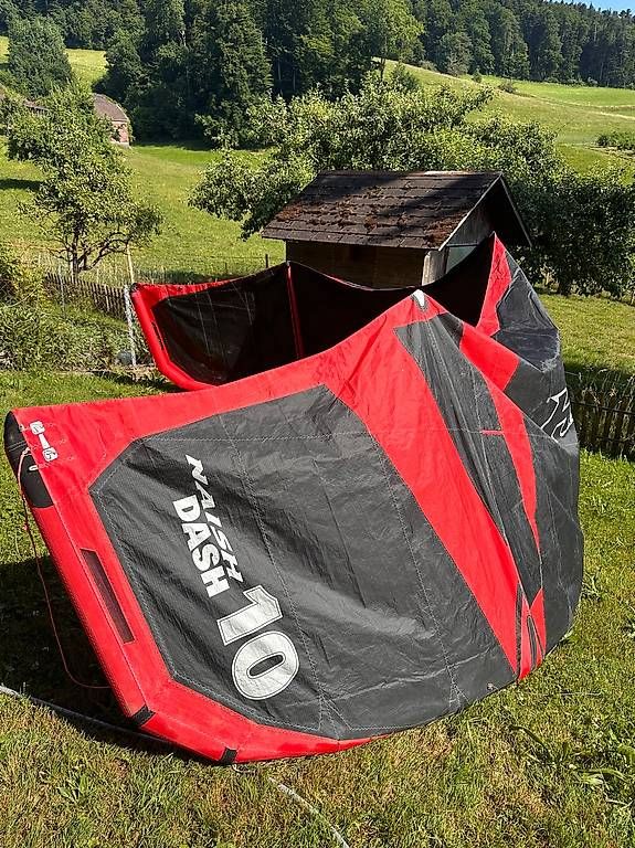 Naish Aquilone: Naish Dash s26 10m2 – Usato da Melchnau venduto da Swifty 2