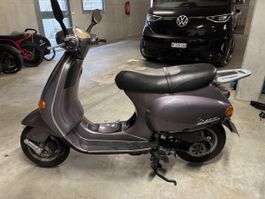 Vespa 125 ET4