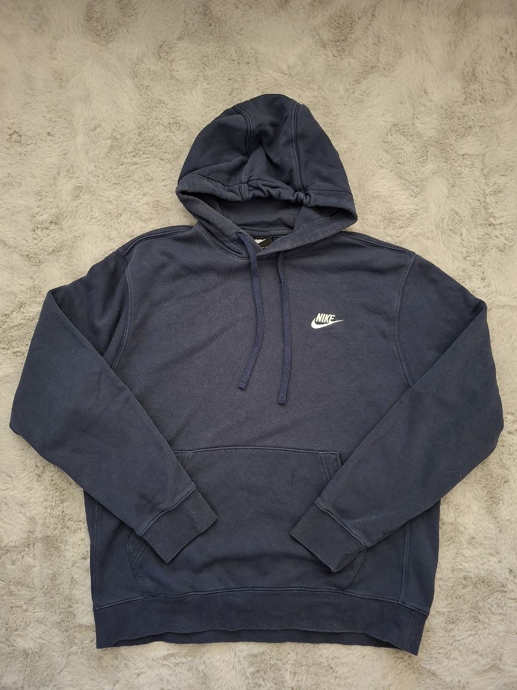 Nike Pulls & Sweat-shirts: Pull Nike bleu marine à capuche, taille M, – D'occasion à Renens VD par ser_j2fn