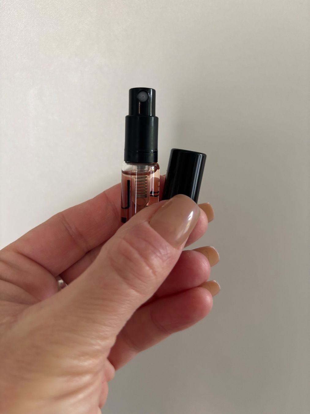 Lattafa Profumi & Eau de Toilette: LATAFFA TERIAQ EDP 4ml.. Spray Flasche, Neu – Nuovo e nell'imballaggio originale da Zürich venduto da deruja 3