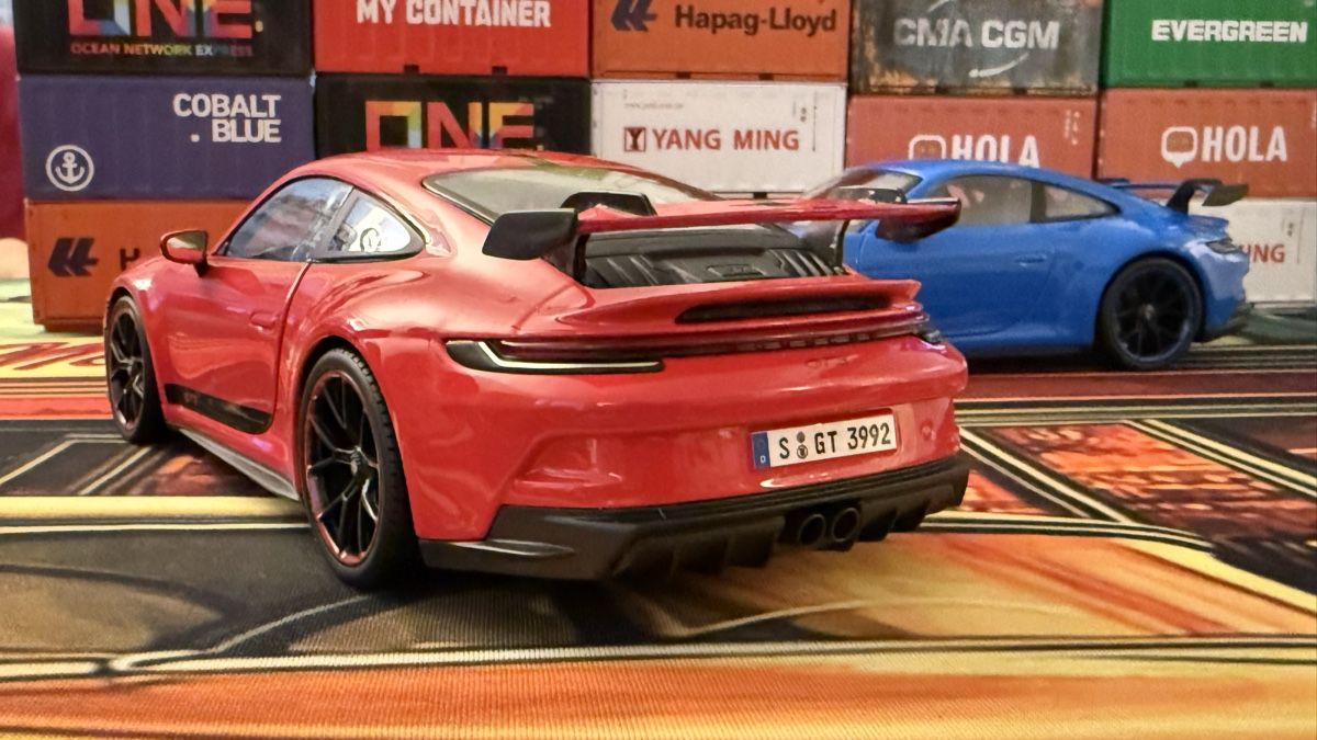 Porsche Modellini d'auto: Porsche 911 GT3 rot  1:18 – Nuovo (secondo la descrizione) da Basel venduto da Zomeg 2