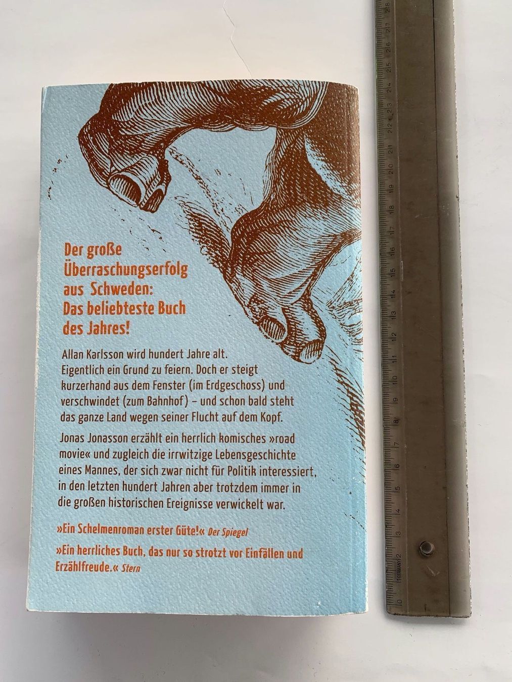 Libri: Buch Roman J. JONASSON DER HUNDERTJÄHRIG – Usato da Auenstein venduto da mar_8mxd 4