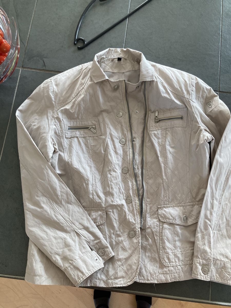 Giacche: Beige Damen Jacke Gr. 40 – Usato da Kesswil venduto da Branca-01