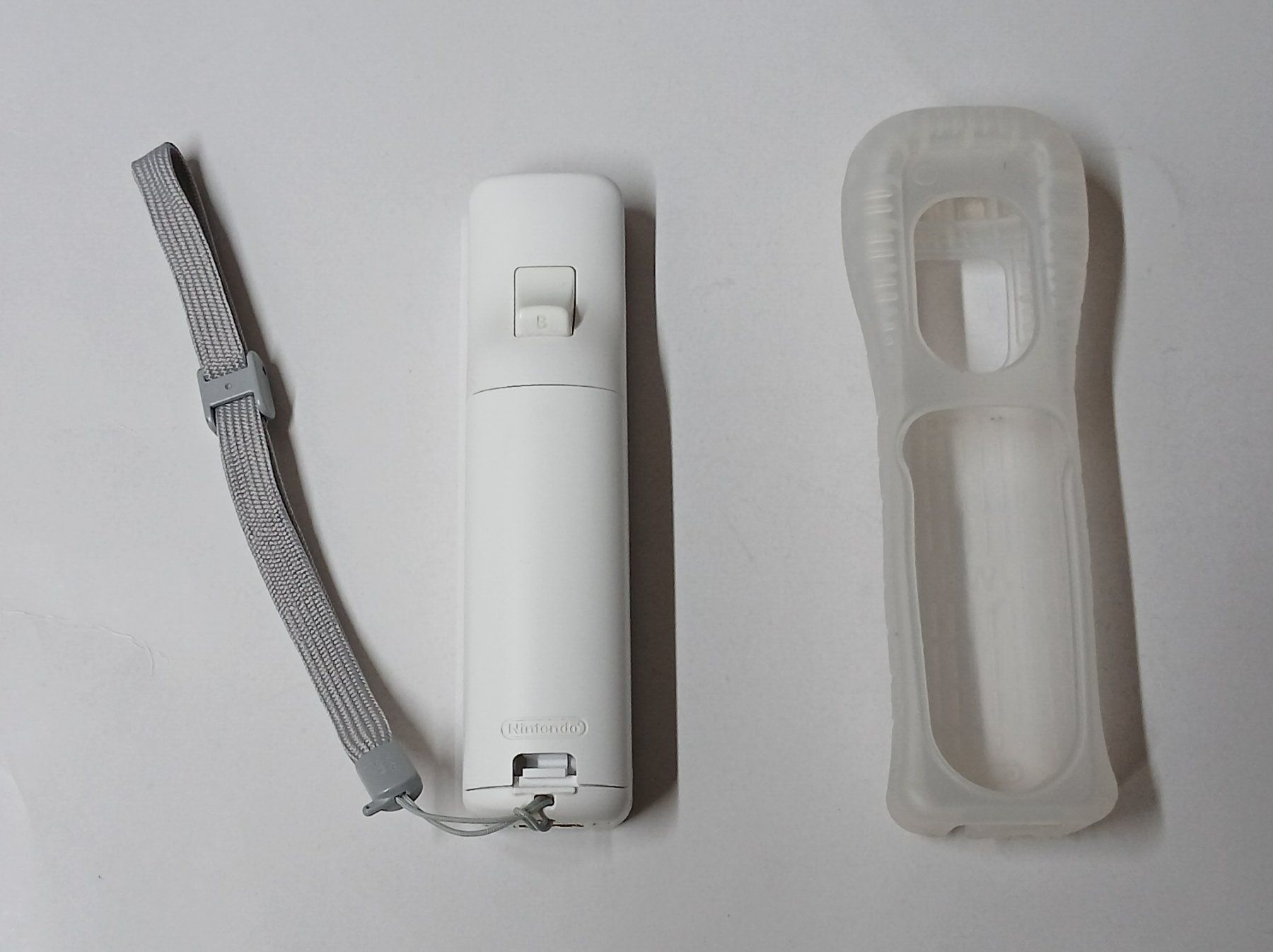 Nintendo Controller: Original Nintendo Wii Remote Motion Plus Inside Controller – Gebraucht aus Schüpfheim von Games_Spielkonsolen 2