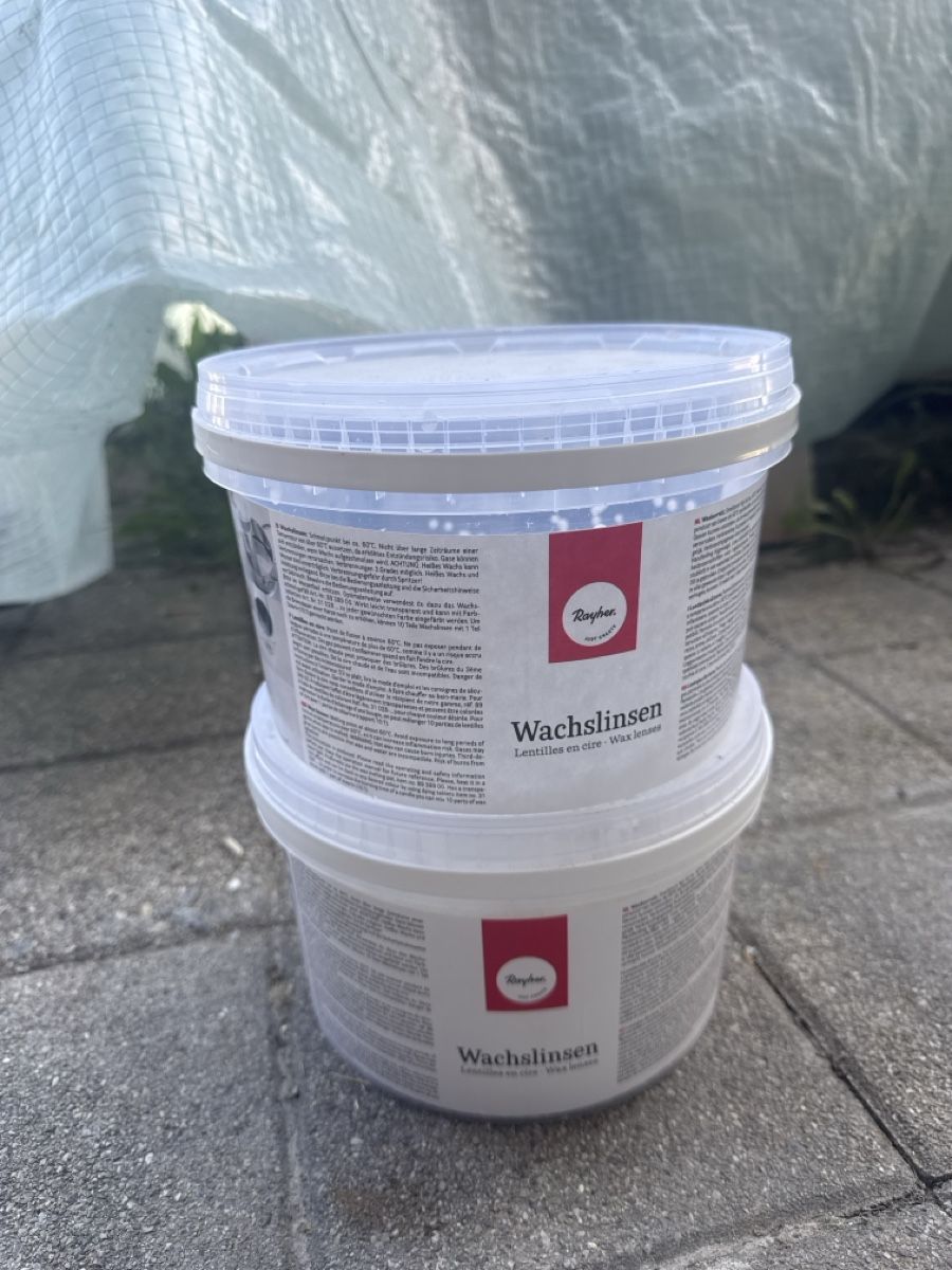 Modelliermasse: Wachslinsen Rayher 1.5kg – Neu (gemäss Beschreibung) aus Bern von goronolza