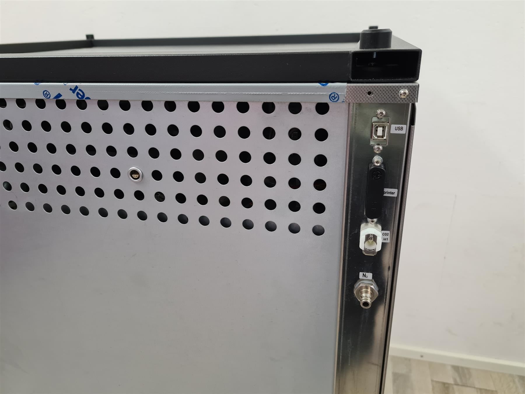 Sonstiges Tierzubehör: Memmert Co2 Incubator INC 246 med – Gebraucht aus Niederdorf von LeptonAG_Labor 5