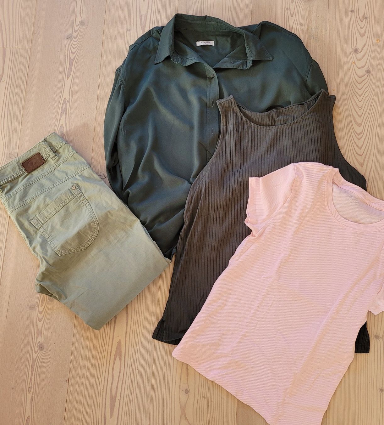 Lotti di vestiti: Marken-Kleider-Paket , 38 5 Teile Marken Opus Tom Tailor ect – Usato da Fideris venduto da badu03 3
