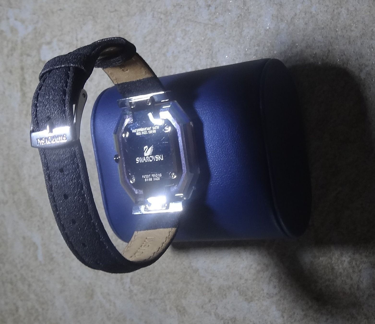 Swarovski Orologi: SWAROWSKI modern: Quartz Damen-Armbanduhr – Usato da Allschwil venduto da FindeAuserlesenes 3
