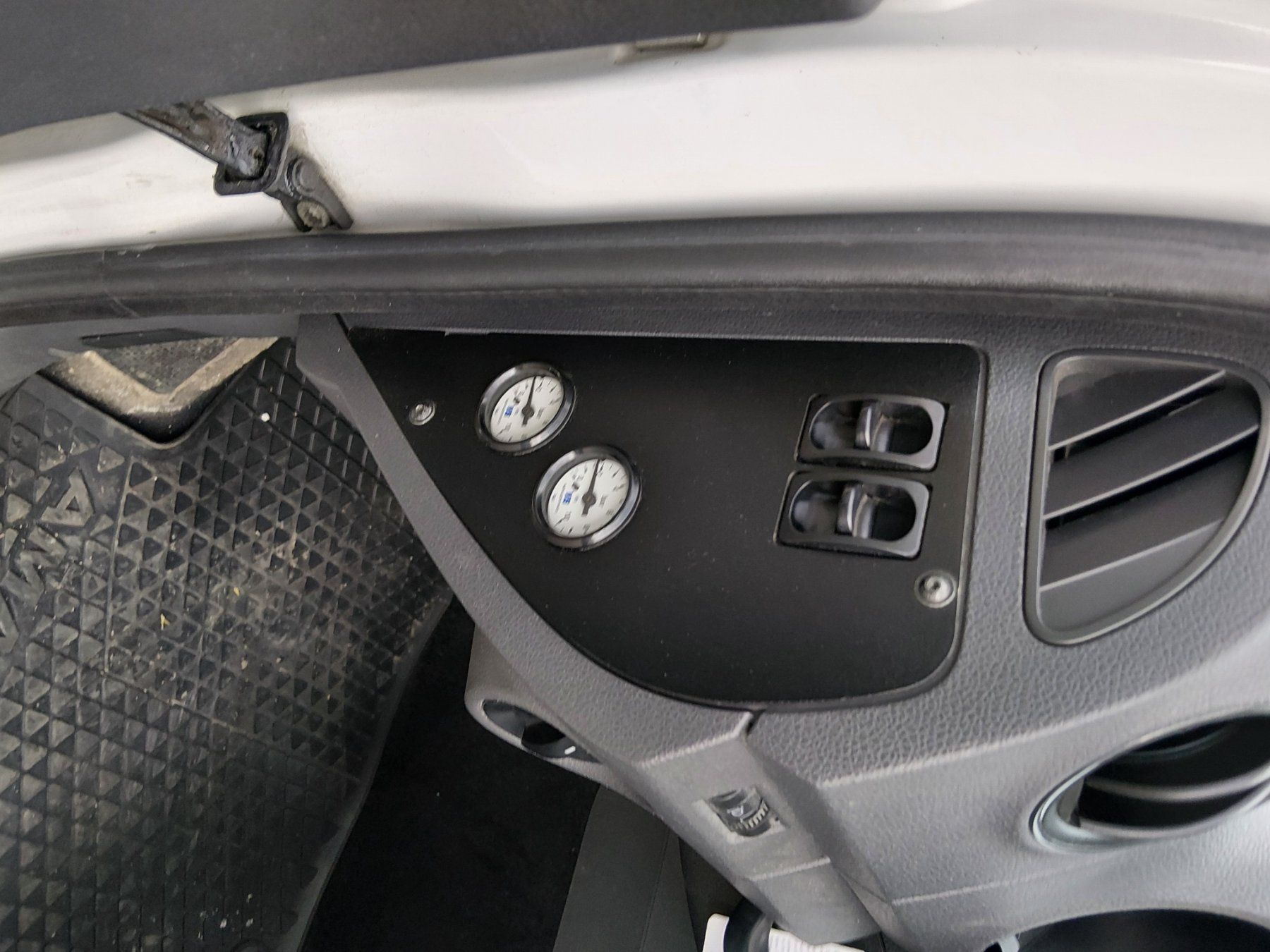 VW Nutzfahrzeuge: VW Amarok 4M mit ALU - Kippbrücke – Gebraucht aus Marbach SG von ScannerOne 6
