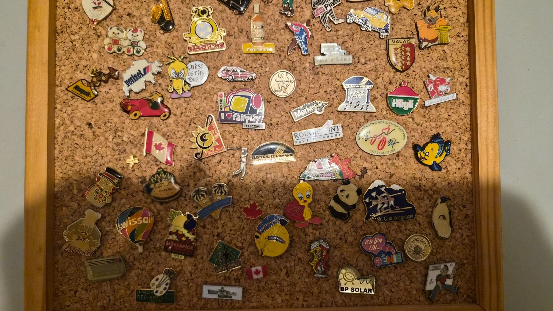 Plaquettes & Badges: Lot de Pins (environ 100) – D'occasion à Jouxtens-Mézery par ger_hpd5 3