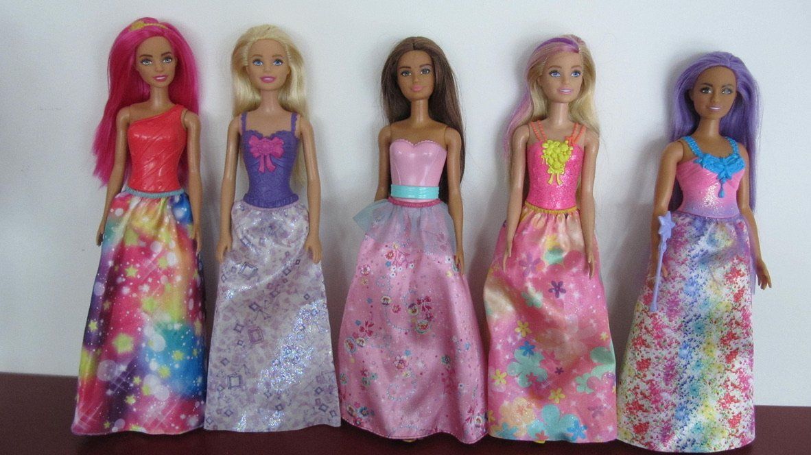Bambole: Barbie Fantasy Set – Usato da Brunnen venduto da Kiwiland1 1