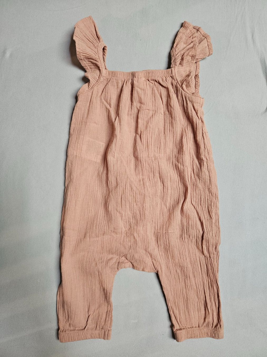 H&M Jumpsuits: H&M Jumpsuit Gr. 68/74 – D'occasion à Worb par jun_fj8w 1