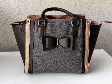 Elegante Filztasche mit Schleife - Perfekt für den Herbst!