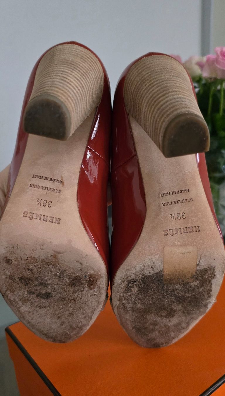 Hermès Scarpe da donna: Hermes Pumps, Gr 38.5, 1mal getragen – Nuovo (secondo la descrizione) da Baden venduto da Olie7 8