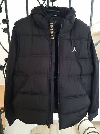 Jordan Kinder Übergangs-Jacke Gr. XL (13-15 Jahre) Schwarz
