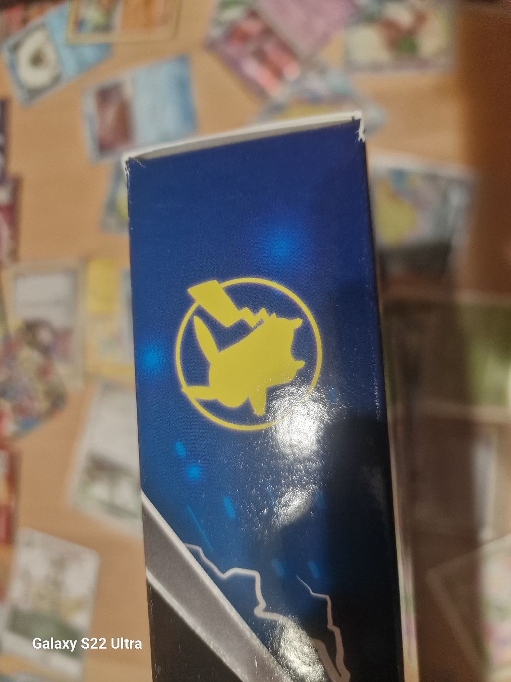 Pokémon Carte collezionabili: Pokémon Pikachu V Box FR scellé 4 boosters – Nuovo e nell'imballaggio originale da Bulle venduto da ned_msw7 3