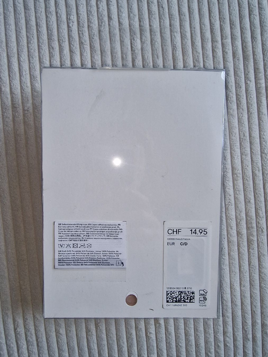 Sonstige Unterwäsche: H&M Adhesive Lifting Cups hautfarben  – Neu (gemäss Beschreibung) aus Winterthur von Winti1993 1