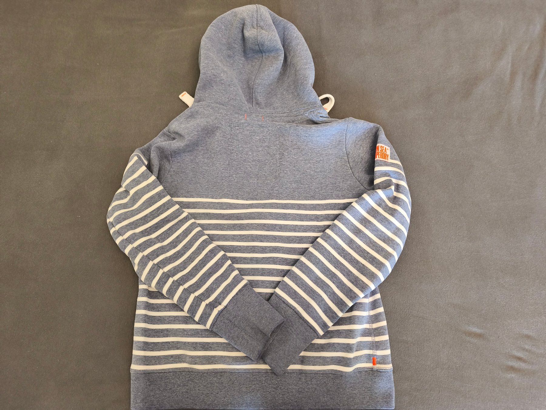 Superdry Maglioni & Felpe: Superdry sweat zippé rayé bleu/blanc, taille L – Usato da Genève venduto da lnicoGE 4