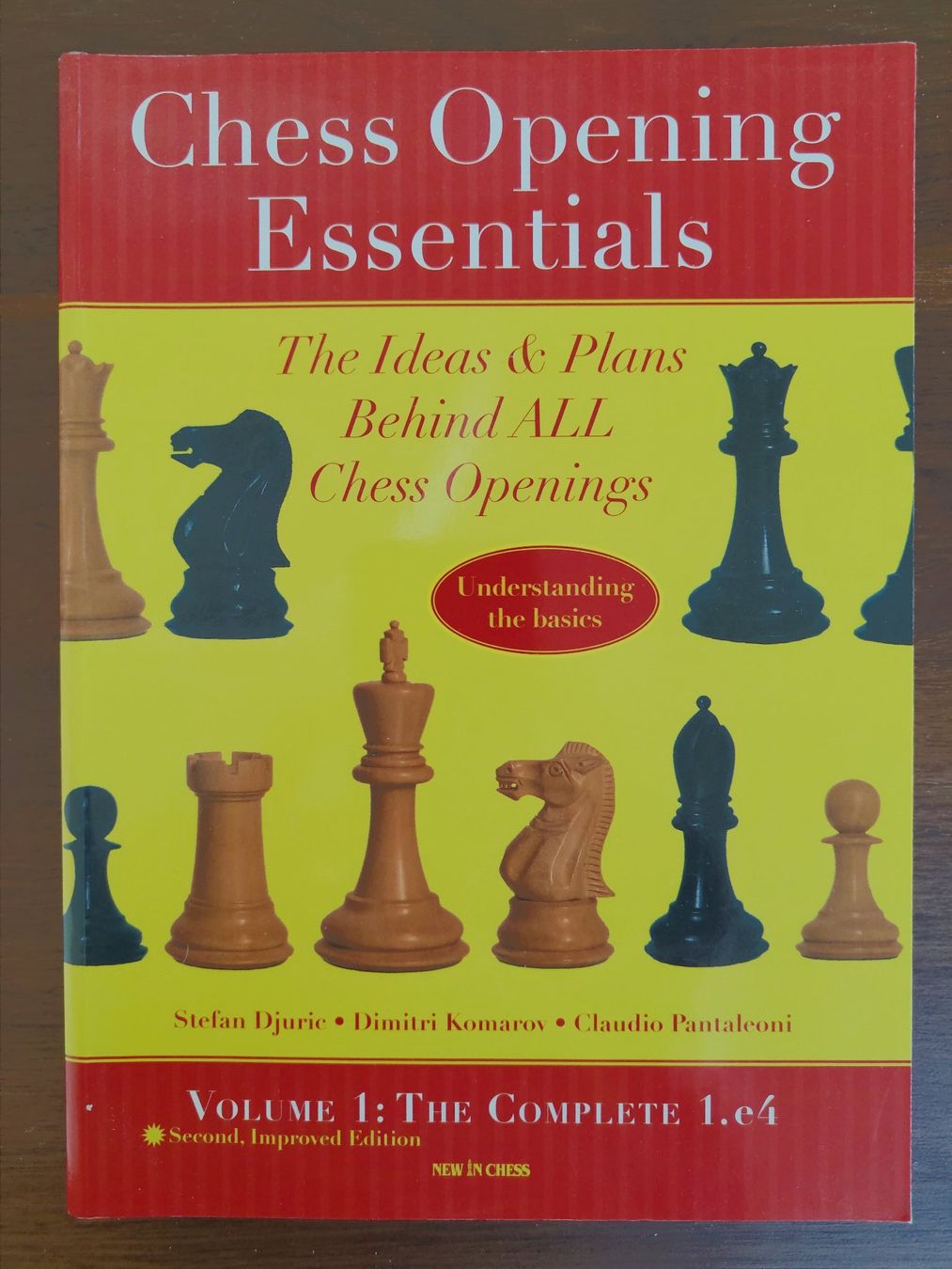 Libri: Schachbuch Chess Opening Essentials Band 1 gebraucht – Usato da Brunnen venduto da ganthi