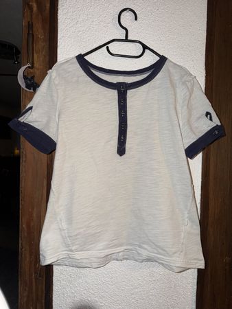 Sommerliches T-Shirt mit Knopfleiste, Grösse M, Top!
