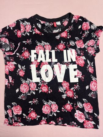 H&M T-Shirt Gr. S, oversized schwarz mit 🌹 ,100% VISKOSE