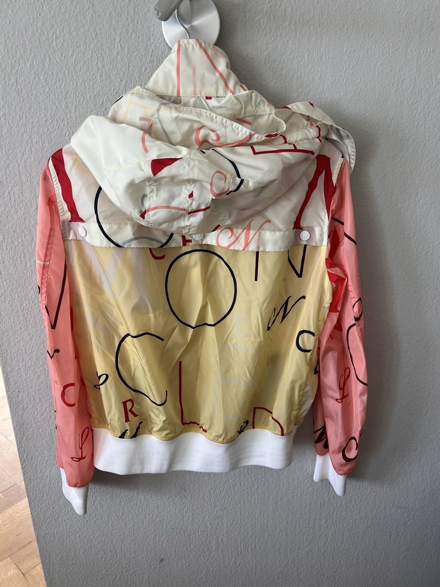 Moncler Giacche: Leichte Jacke Moncler, Gr. 1 (36) – Usato da Solothurn venduto da Brini06 4