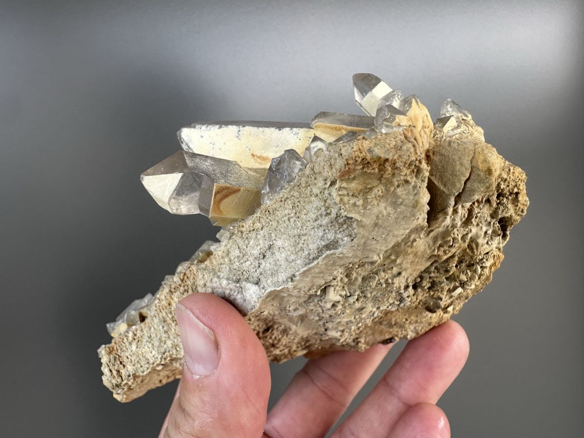 Mineralien & Heilsteine: Heller Rauchquarz Val Cavardiras – Gebraucht aus Oberuzwil von Crystall0 4