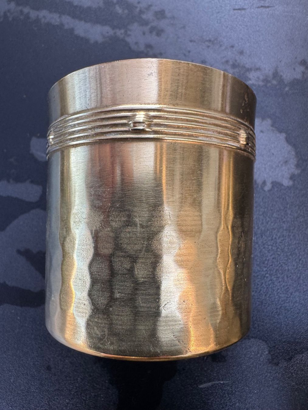 Set di piatti: Art Deco Tee Gläser, handgeschilffen,  in Messing Haltern – Usato da Zürich venduto da Husopaska 6