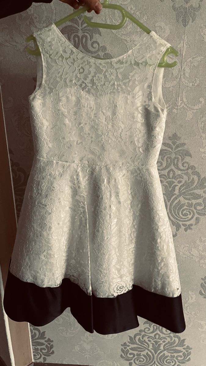 Vestiti & Gonne: Mädchen-Cocktailkleid – Usato da Selzach venduto da Giusi400