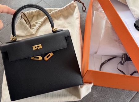 HERMÈS Kelly 25