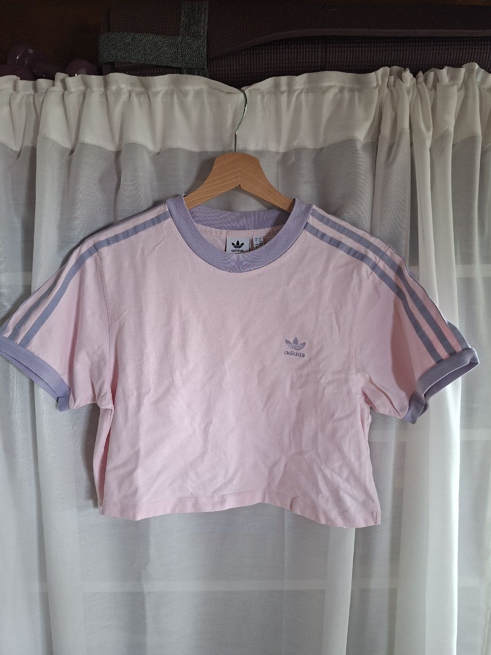 Adidas Tops: Crop top Adidas - Taille S – Gebraucht aus Lausanne von Super-cerise