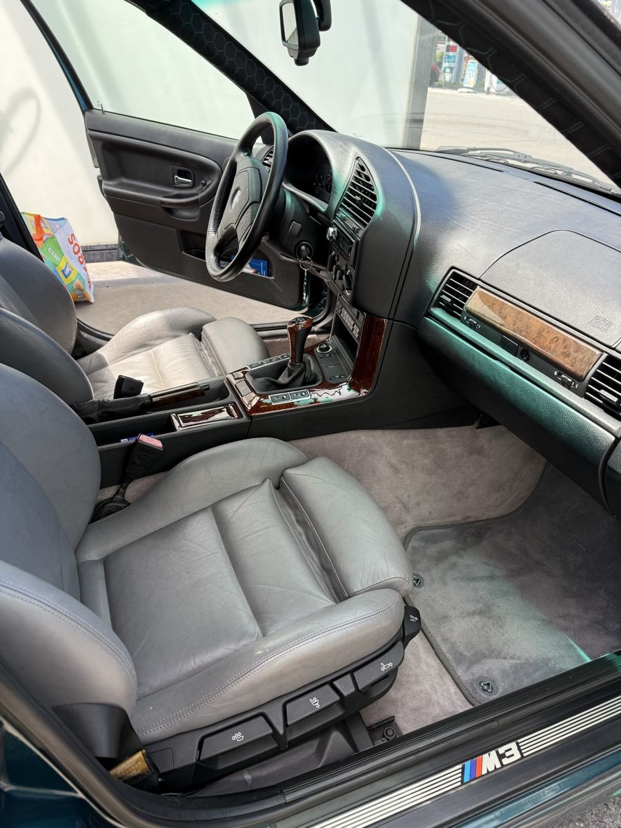 BMW Autos: M3 E36 3.0 Limousine (einer von 1.283 gebauten Exemplaren) – Gebraucht aus Winterthur von Mlendi 1