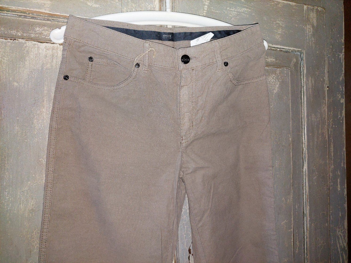Armani Jeans: Armani . J70 regular high straight Feincord beige 30 – Neu und originalverpackt aus Besenbüren von teluride89 2