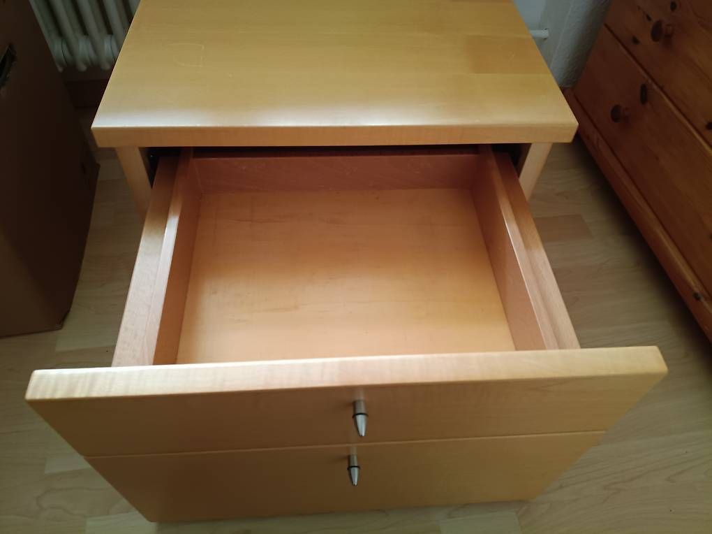 Nachttische: Nachttisch Massivholz – Gebraucht aus St. Gallen von mat_69nj 1