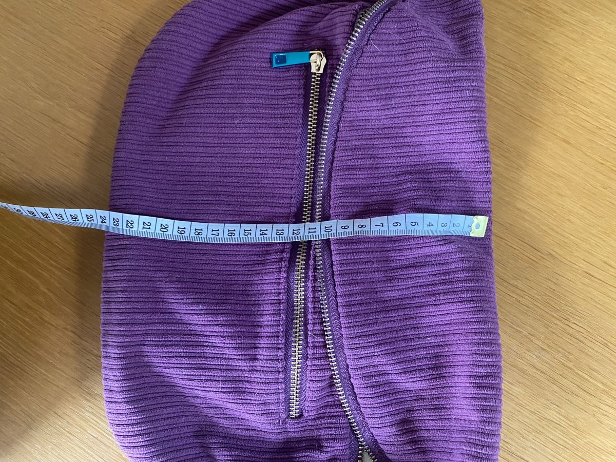 Borse: Purple Corduroy Sling Bag Width 35cm Good Condition – Nuovo (secondo la descrizione) da Zürich venduto da oci_qh9f 4