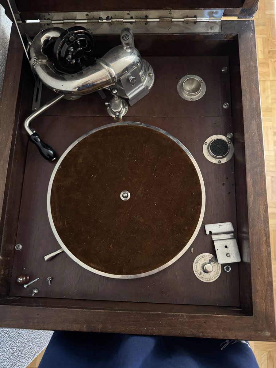 Thorens Giradischi: Gramophone tourne disc  – Usato da Lausanne venduto da Mouette07 3
