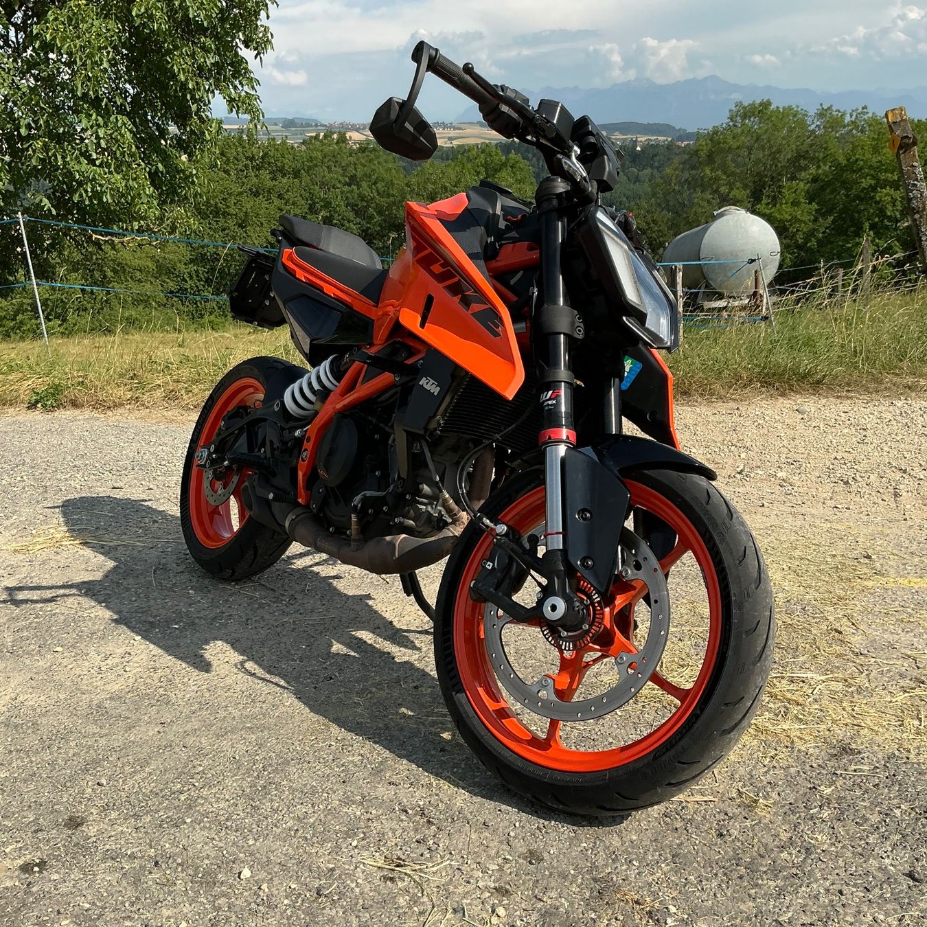 KTM Route: KTM DUKE 390 2024 – D'occasion à Lussery-Villars par ben_d26n