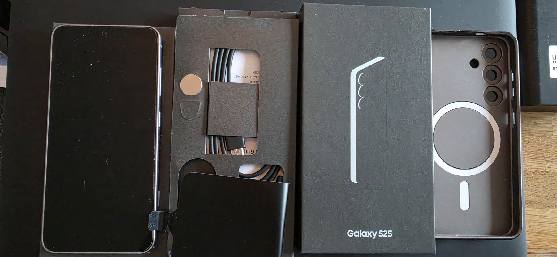 Samsung Telefoni cellulari / Smartphones: samsung galaxy s25 – Nuovo (secondo la descrizione) da Bulle venduto da LaRoute
