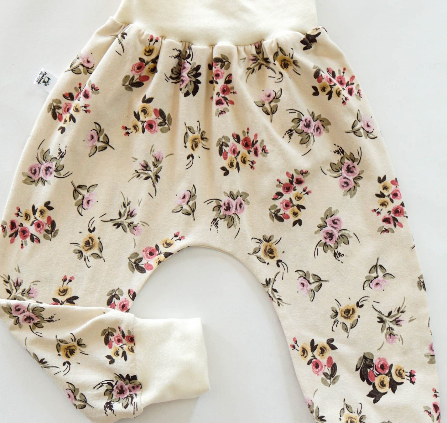Pantaloni: Pumphose mit Blumen/Beige  Gr.80/86 NEU – Nuovo e nell'imballaggio originale da Zürich venduto da sambaum 2
