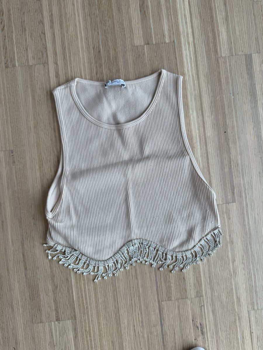 Zara Top: Zara Beige Ribbed Top - Size XS/S – Nuovo (secondo la descrizione) da Zürich venduto da llor.dell 1