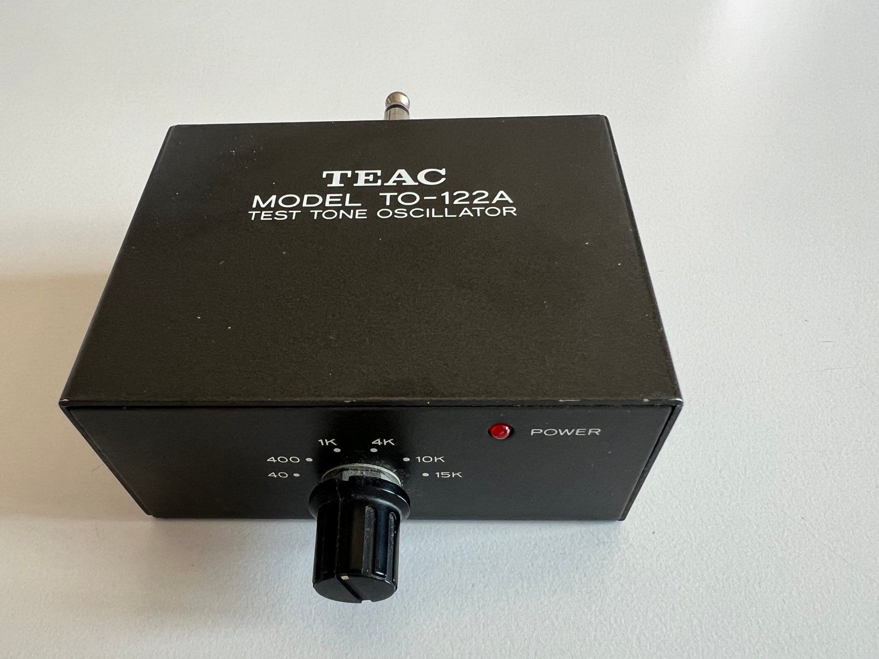 Instruments de musique: TEAC Model TO-122A Test ToneOscillator – D'occasion à Bazenheid par rue_6hcy