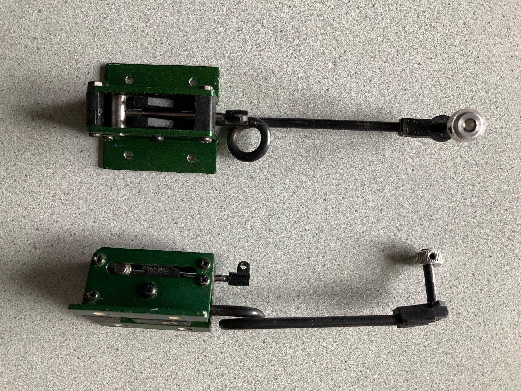 Modellismo RC: Einziehfahrwerk - mechanisch – Usato da Uster venduto da Sysreview 2