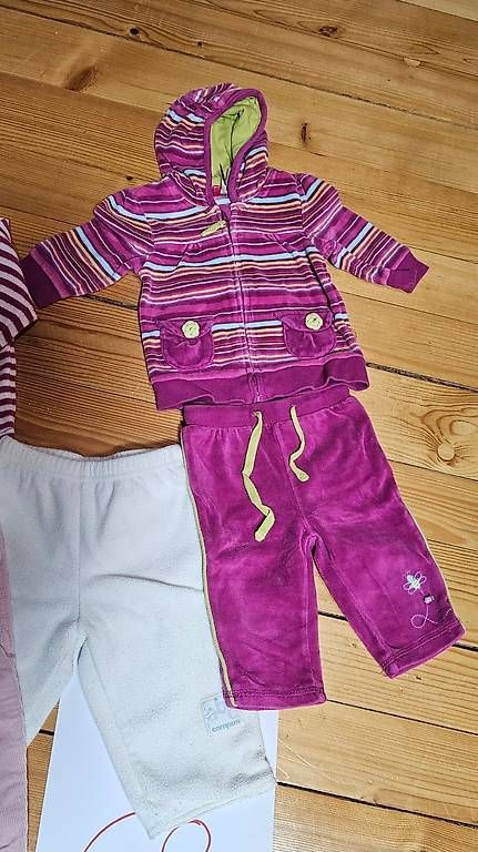 Lotti & Set di vestiti: Kleiderpaket Grösse 68 Mädchen – Usato da Grosswangen venduto da Glod 2