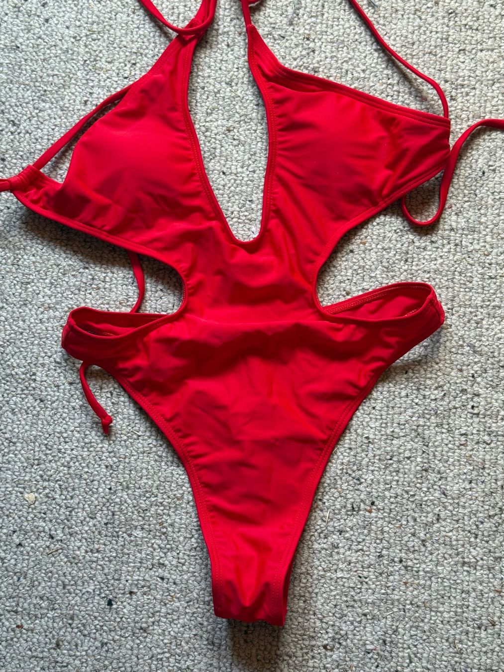Costumi da bagno & Bikini: Badeanzug rot Grösse S neuwertig – Usato da Hundwil venduto da Sandysan1702