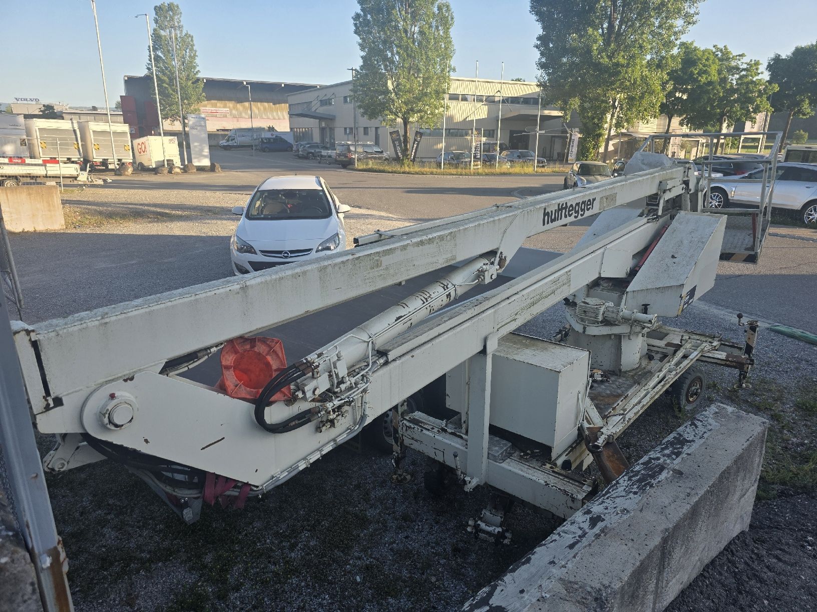 Manitou Piattaforme elevatrici & Crick: Hultegger Hebebühne mit Korb – Difettoso da Murzelen venduto da gutknecht81 3