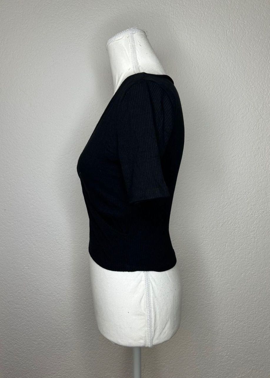 Weekday T-Shirts: Edited T-Shirt – Gebraucht aus St. Gallen von ann_llt9 1